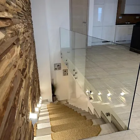 Penthouse 303
